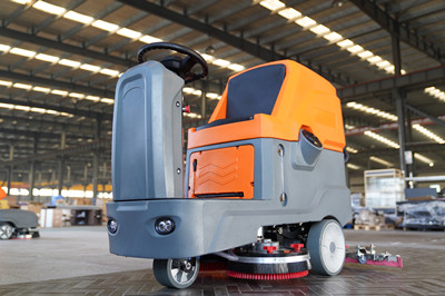 選擇工廠車間使用的手推式洗地機(jī)品牌需要看哪幾點(diǎn)？