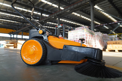 選購(gòu)手推式掃地機(jī)需要注意什么？